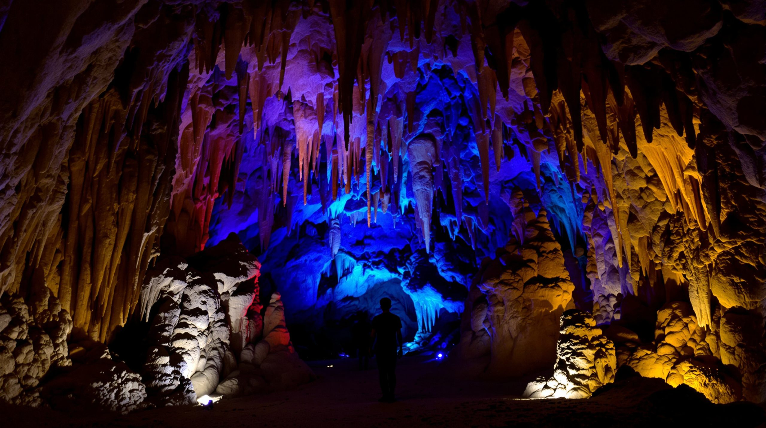 grotte_entree_silhouette