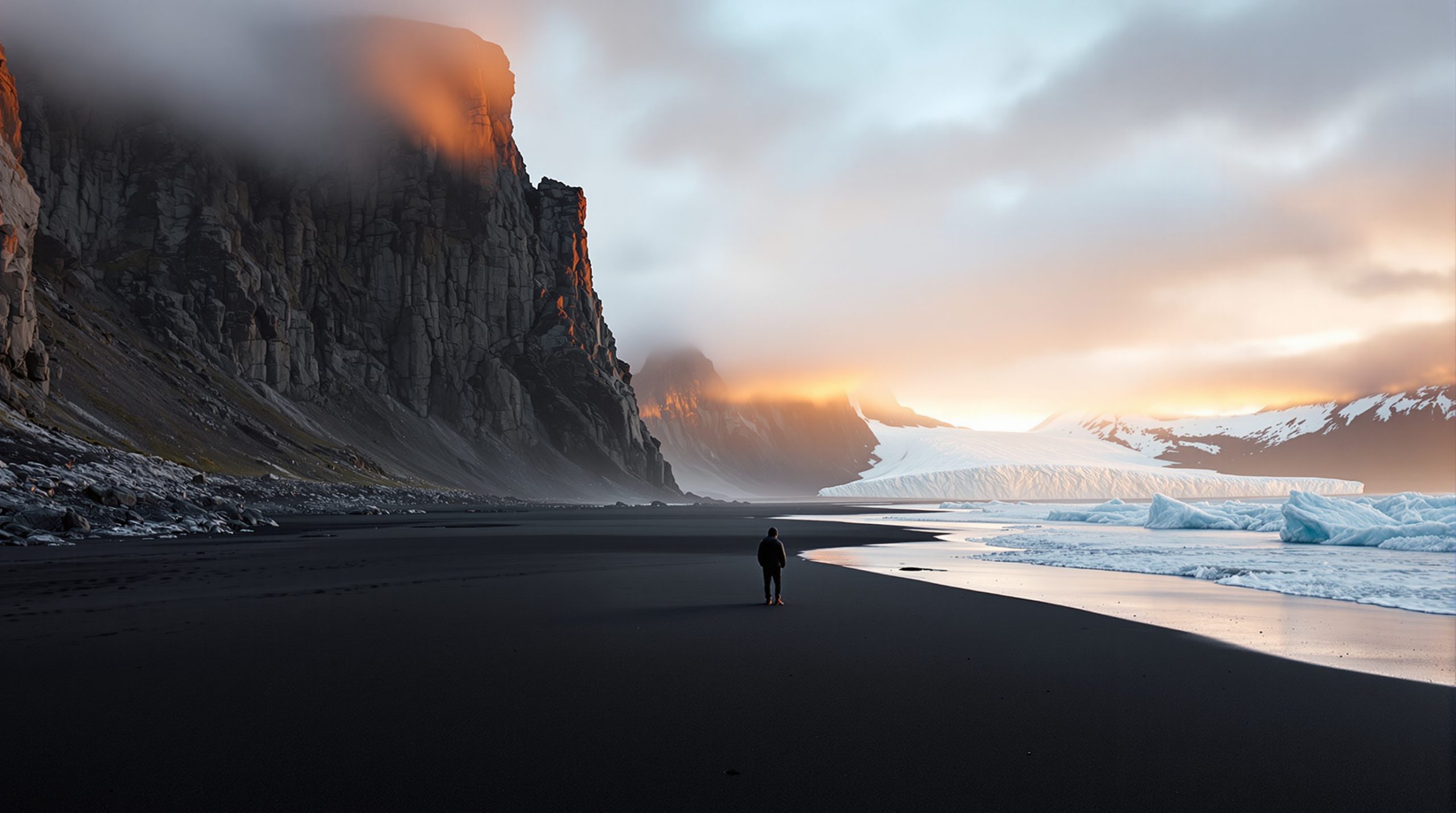 plage_basalte_glacier_coucher_soleil_islande