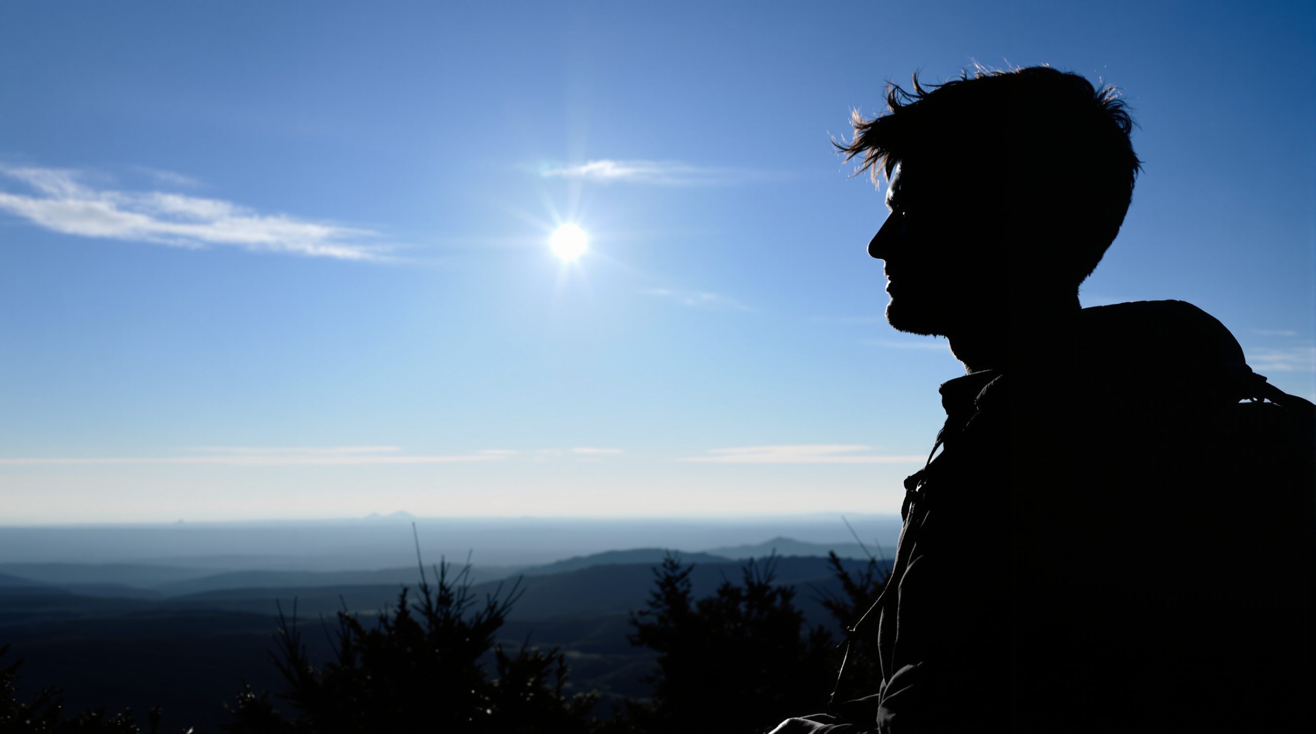 silhouette-contemplative-sentier-valloné